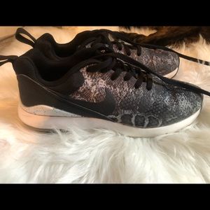 Snake print Nike Air Max